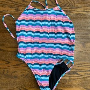 Jolyn onesie Nico tie back size 32